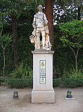 Estatua exterior de Carlos III