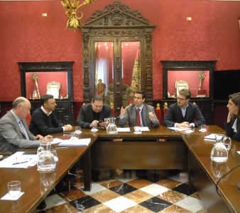 ©Ayto.Granada: Ayuntamiento y Junta acuerdan consolidar mecanismos de inspeccin para acabar co las viviendas tursticas ilegales