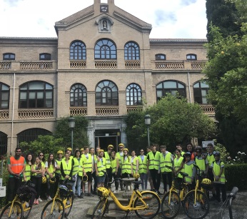 ©Ayto.Granada: El Ayuntamiento promueve el transporte saludabe entre los jvenes con rutas educativas urbanas en bicis de alquiler