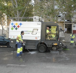 ©Ayto.Granada: El Ayuntamiento impulsa la recogida selectiva de resduos dentro del Plan Espacial de Limpieza de Navadadad