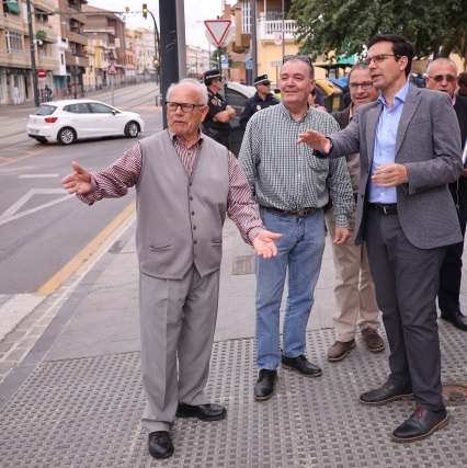©Ayto.Granada: El Ayuntamiento acomete obras de mejora en el acerado y alumbrado pblico de Cerrillo de Maracena