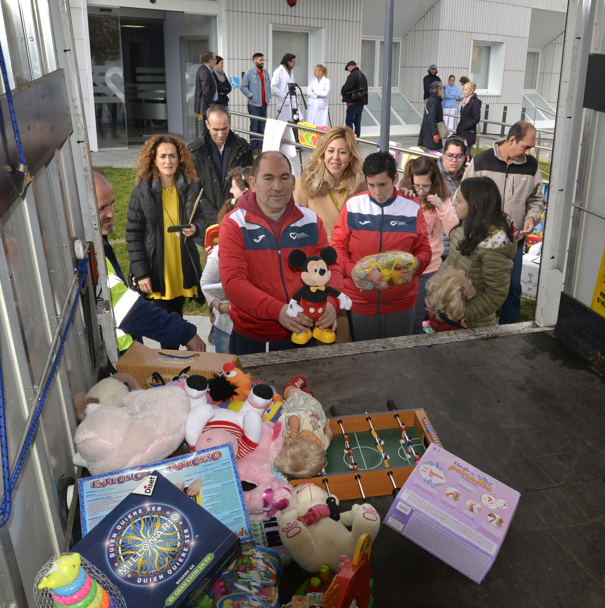 ©Ayto.Granada: El Ayuntamiento de Granada promueve, un ao ms, la recogida solidaria de juguetes coincidiendo con la Navidad