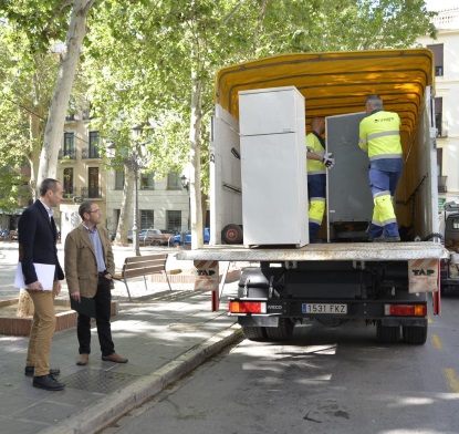 ©Ayto.Granada: Granada incorpora un servicio de recogida diaria de electrodomsticos y aparatos electrnicos puerta a puerta