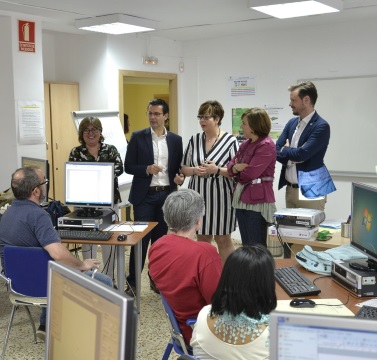 ©Ayto.Granada: Ayuntamiento y Junta valoran positivamente los programas Emple@ (Joven y 30+) de los que han salido ms de 500 contratos