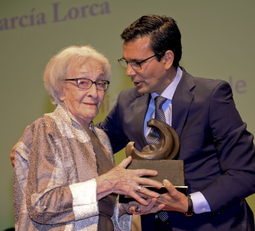 ©Ayto.Granada: Granada arropa a la uruguaya Ida Vitale en la entrega del Premio Lorca de Poesa