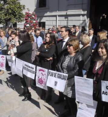 ©Ayto.Granada: El Ayuntamiento de Granada se suma a los actos conmemorativos del Da Internacional de la Mujer, convocados por la Plataforma 8 de Marzo