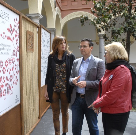 ©Ayto.Granada: Granada se prepara para celebrar con ms de 50 cruces el tradicional Da de la Cruz