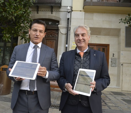 ©Ayto.Granada: El Ayuntamiento pone en marcha un proyecto piloto de wifi gratis en dos emblemticas plazas de la ciudad "para fomentar la conectividad ciudadana y avanzar en la modernizacin digital"