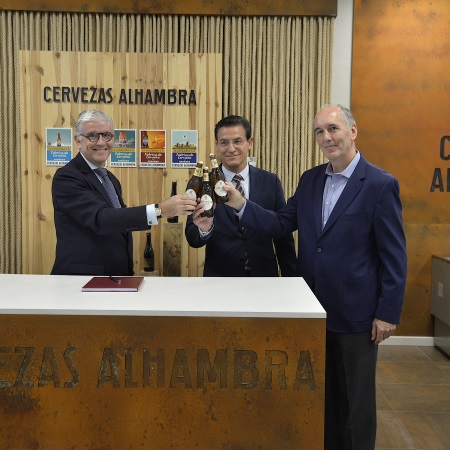©Ayto.Granada: El alcalde fortalece la alianza con Cervezas Alhambra para impulsar proyectos de futuro en Granada
