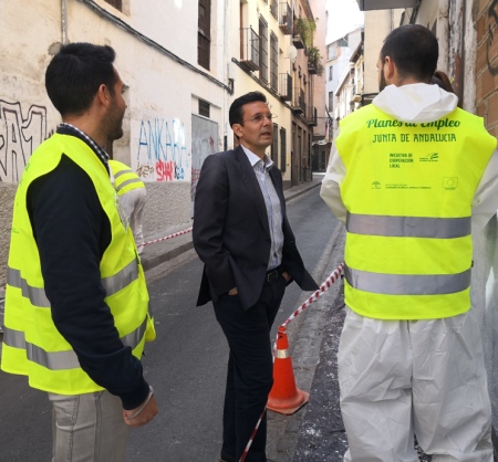 ©Ayto.Granada: El Ayuntamiento avanza en la limpieza y buena imagen de la ciudad con un nuevo Plan Anti Pintadas para 2019