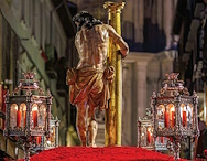 ©Ayto.Granada: cuerpo de cristo de espaldas